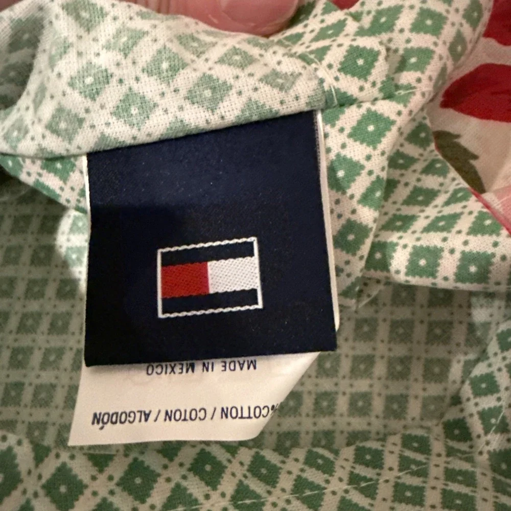 Tommy Hilfiger Pillowcase Sham Standard Red Pink  Roses‎ Flowers NWOT